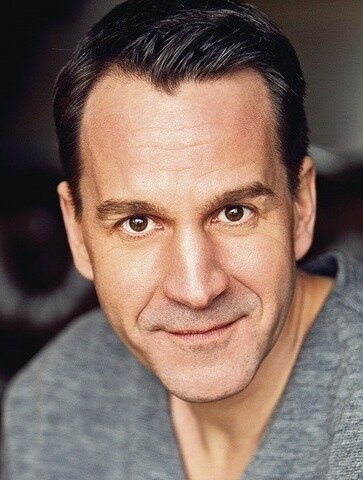 фото Микаэль Энат