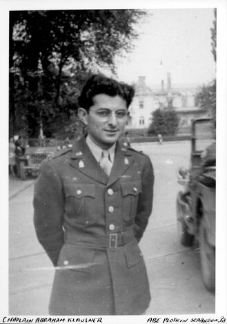 фото Абрахам Клауснер