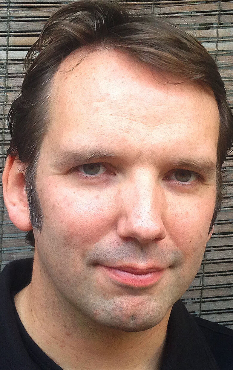 фото Саймон Стефенсон