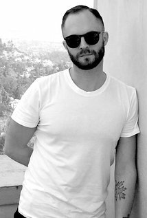 фото Трэвис Блу