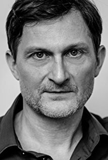 фото Йорн Хеншел