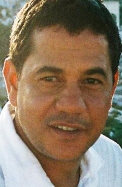 фото Карим Деббаг