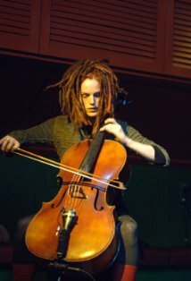 фото Зои Китинг