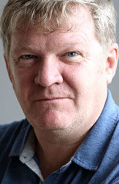 фото Роберт Валпоул