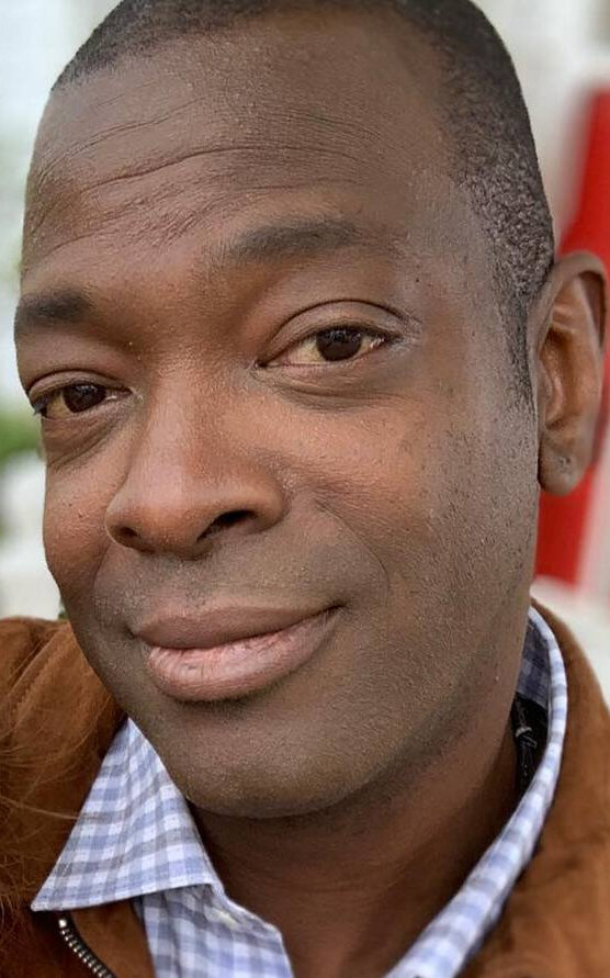 фото Мартин Роуч