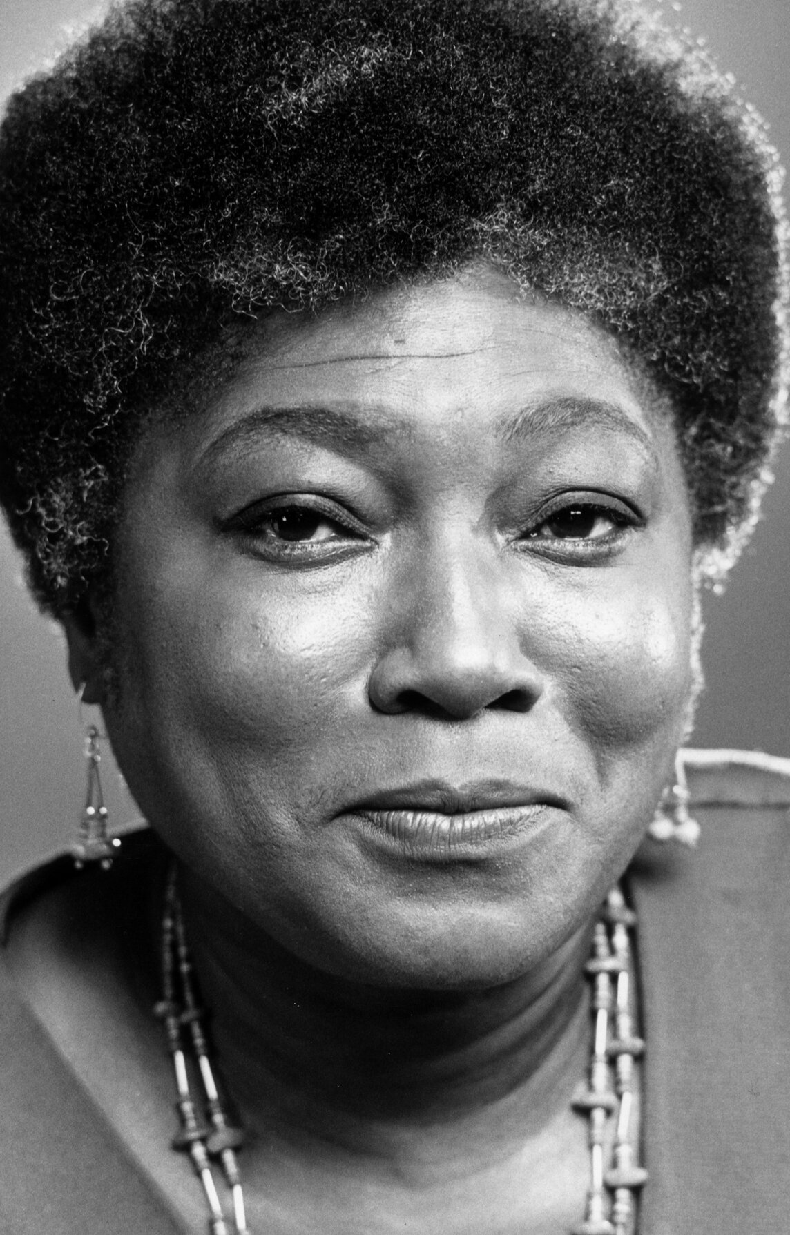 фото Эстер Ролли