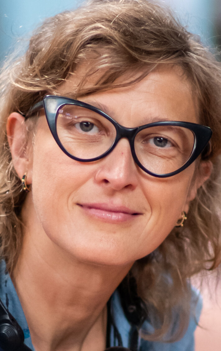 фото Ясмила Жбанич