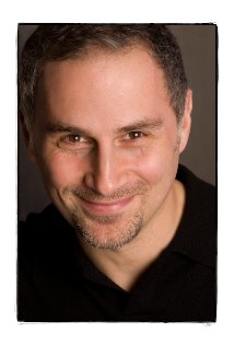 фото Джон Плампис