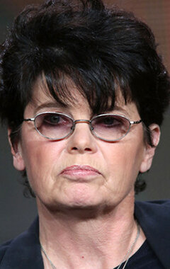 фото Эми Холден Джонс