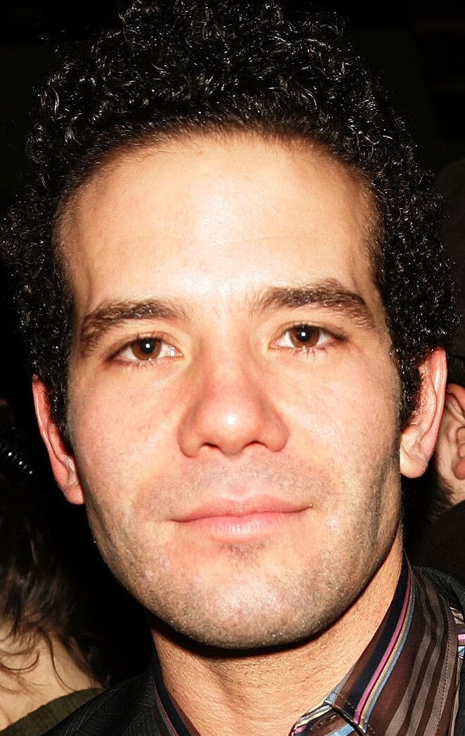 фото Аарон Лор