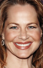 фото Дирдри Лавджой