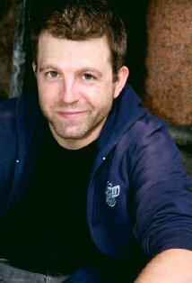 фото Трой Ланд