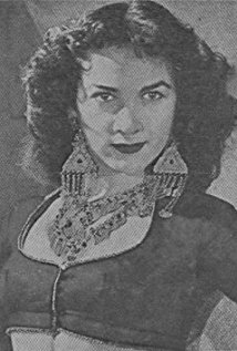 фото Айла Караджа