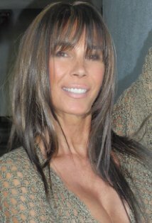 фото Лесли Карлтон