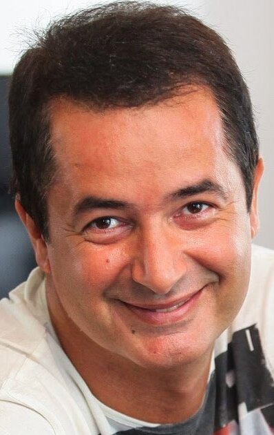 фото Аджун Илиджали