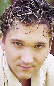 фото Тодд Петерсон