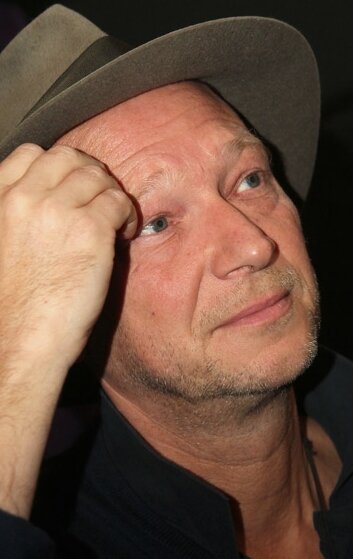 фото Люк Персеваль