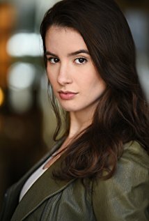 фото Фиби Перл