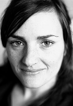 фото Беттина Оберли