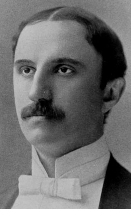 фото Джозеф Холлэнд