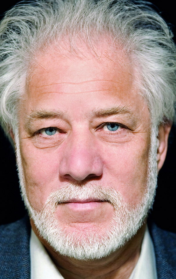 фото Майкл Ондатже