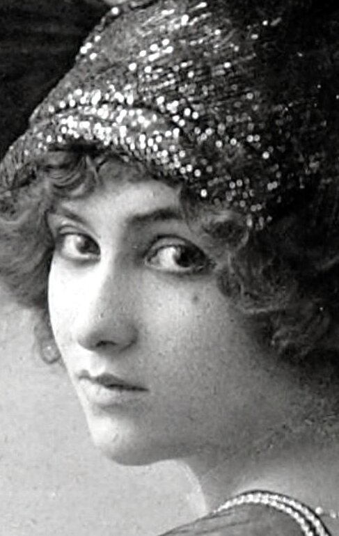 фото Lilian Greuze