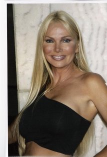 фото Сюзен Хьюз