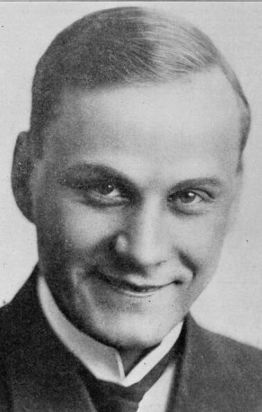 фото Фрауни Фраутхольц