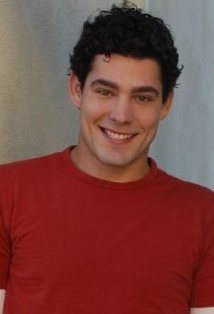 фото Адам Ларсон