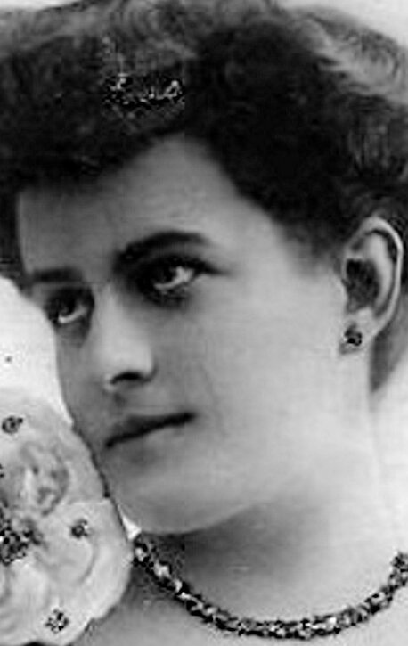 фото Meg Villars