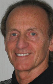 фото Джон Александр