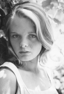 фото Джули Мэнникс