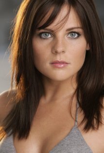 фото Карли Аверс