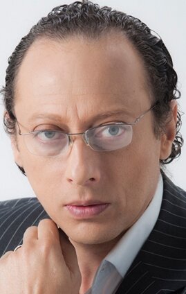 фото Карлос Серрато