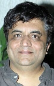 фото Свананд Киркире