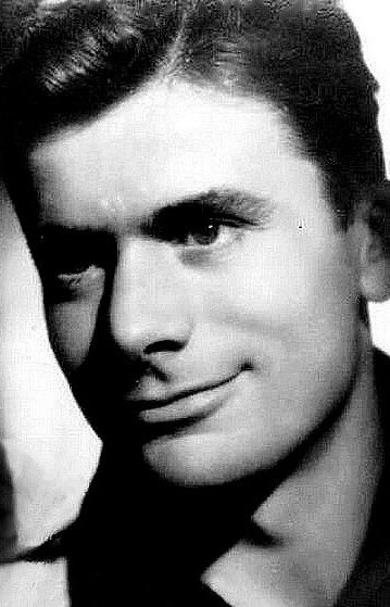 фото Морис Баке