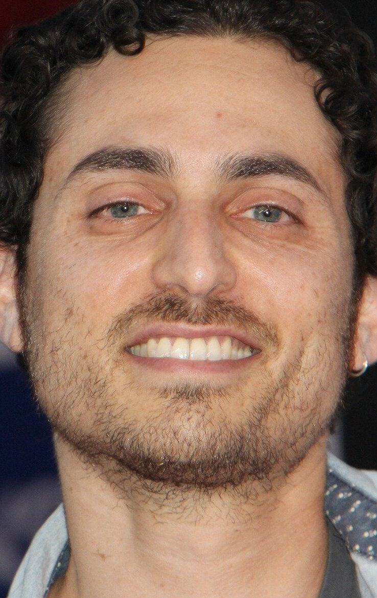 фото Китон Саймонс