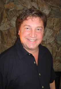 фото Джеймс Том