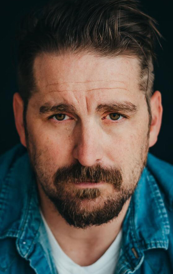 фото Адам Хэмптон