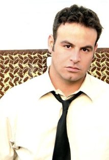 фото Джонатан Энджел