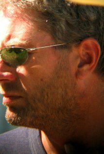 фото Адриан Харрисон