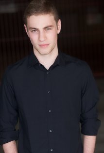 фото Камерон Коруин Фуллер