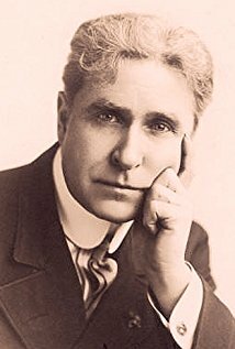 фото Норвал МакГрегор