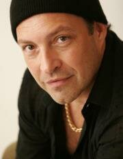 фото Кенн Вудард