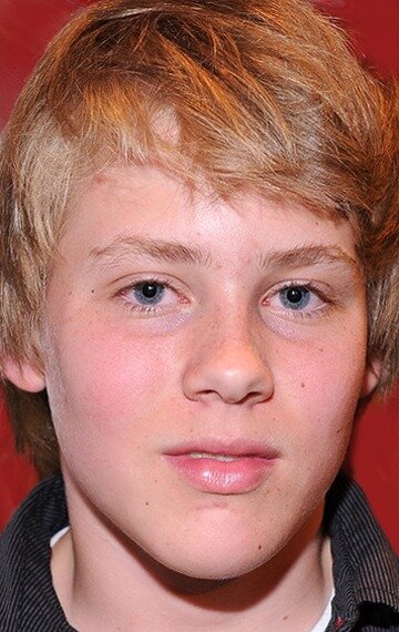 фото Девин Брошу