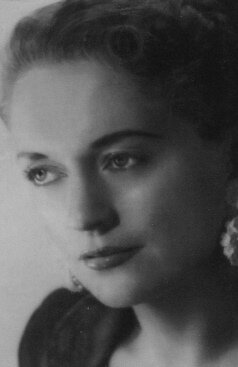 фото Лу Хэнкок