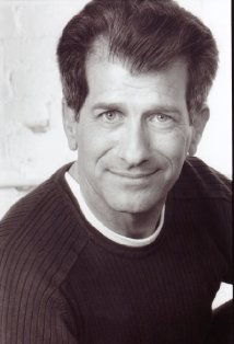 фото Стефен Бенсон