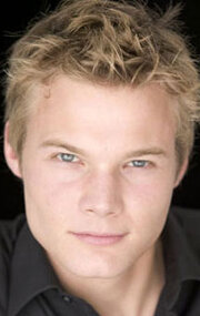 фото Чак Хиттинджер