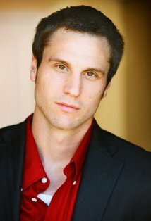 фото Джастен Нафтон