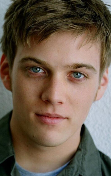 фото Джейк Эйбел